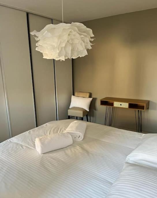 Vigne Et Mer-Spacieux Appartement Haussmannien-2Chambres-Wifi Beziers Bagian luar foto